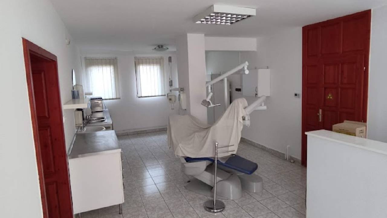 Orvosi rendelő festése